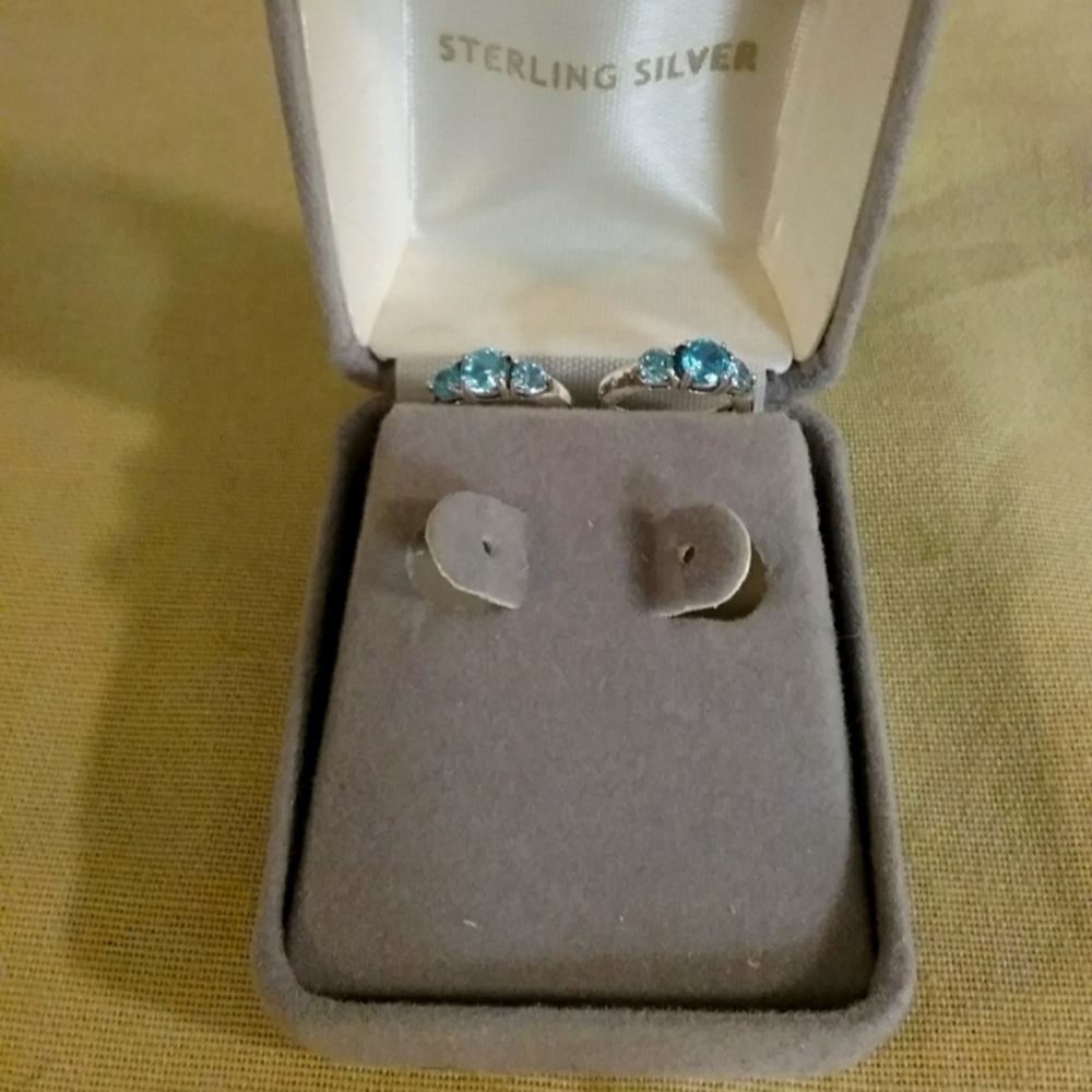 BRAND NEW Sterling Silver Light Blue Stone Earrings